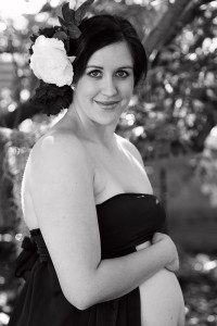 Black and White Maternity Photography by Samantha Bennett Photography